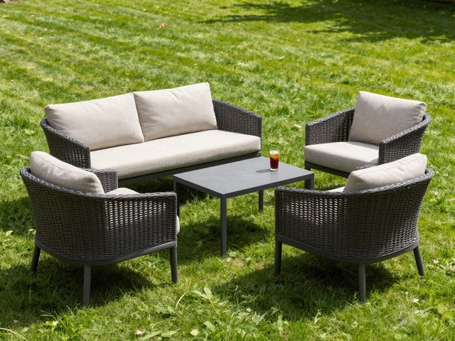 Can You Put Outdoor Furniture on Grass? Pros, Cons, and Best Solutions